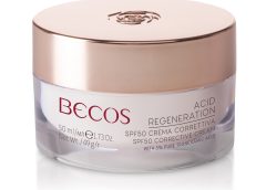 BECOS: PAROLA D’ORDINE RIGENERARE PER UN EFFETTO PELLE COME LA LUCE CON ACIDO TRANEXAMICO