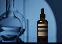 PRIMAVERA: COCCOLARE E RINNOVARE LA PELLE