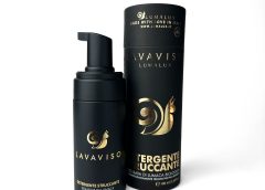 BAVA DI LUMACA BIOLOGICA E ATTIVI BOTANICI: LA DETERSIONE SECONDO LUMALUX.